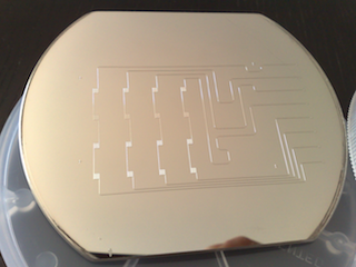 Injection mold with 1-level microfluidic design (master provided by customer)
